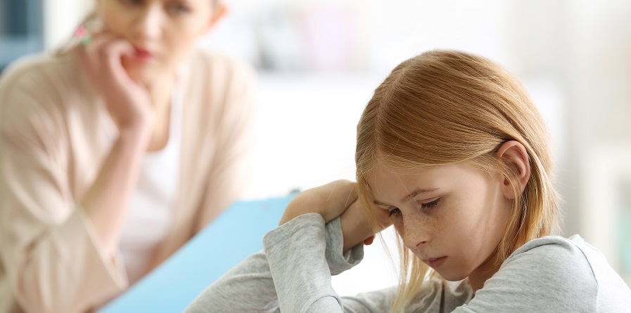 Mental health support for children 'lacks ambition'