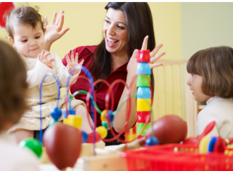 Who gets 15 and 30 hours of free childcare and how to apply?