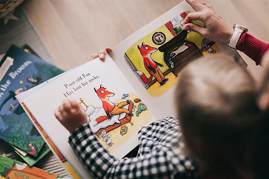 Little Flamingos: Songs, Dance & Stories